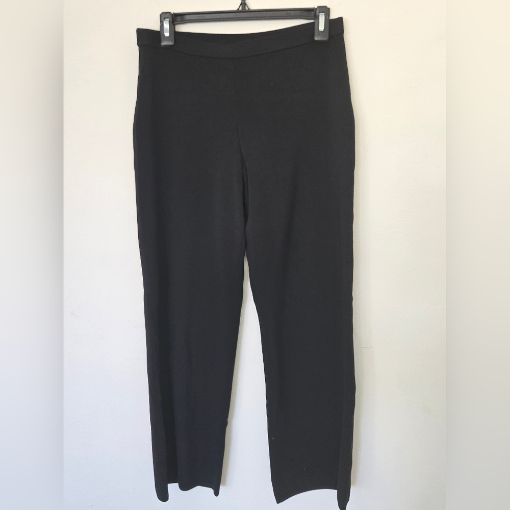 Elegant Black Women's Cropped Pants